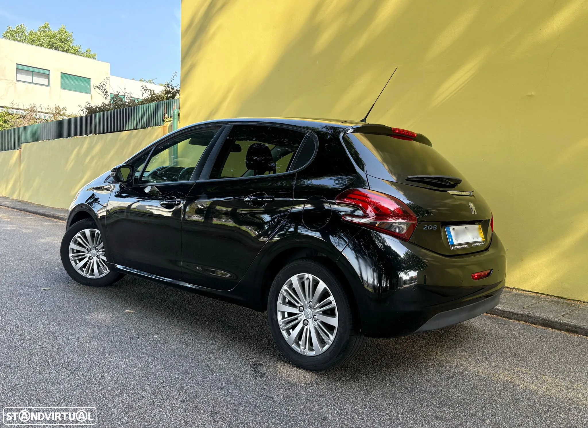 Peugeot 208 1.2 PureTech Style - 4