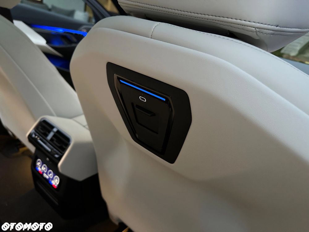 BMW Seria 5 520d xDrive mHEV M Sport - 30