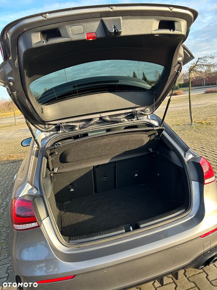 Mercedes-Benz Klasa A 35 AMG 4-Matic 7G-DCT - 37