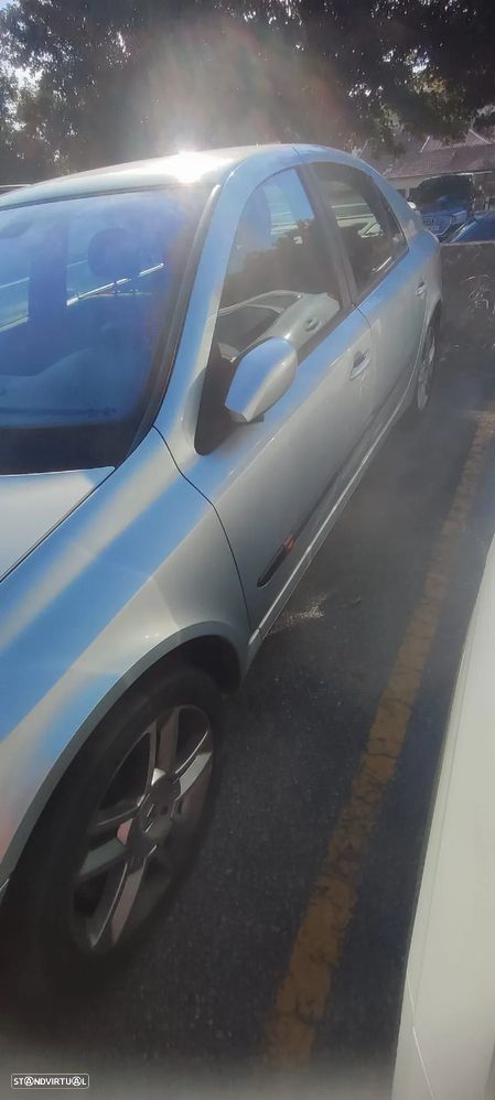 Renault Laguna 1.9 dCi Dynamique Edition - 4