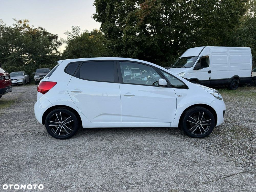 Kia Venga - 6