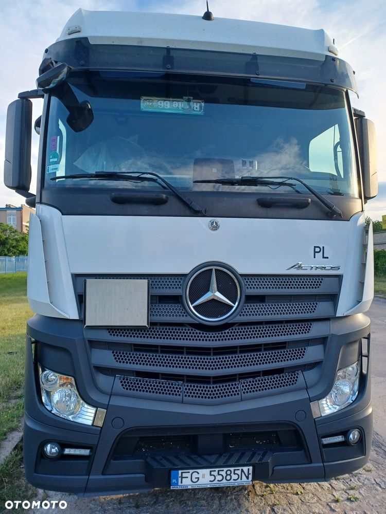Mercedes-Benz ACTROS - 1