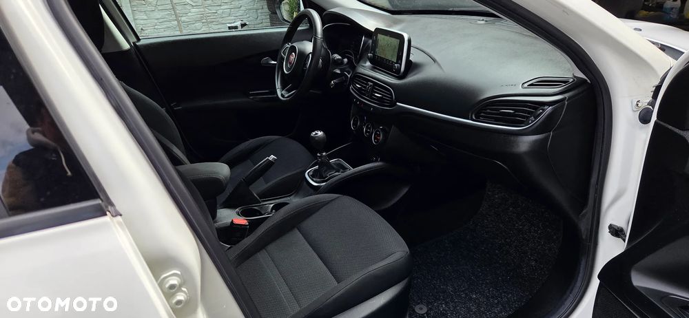 Fiat Tipo 1.4 T-Jet 16v Lounge - 10