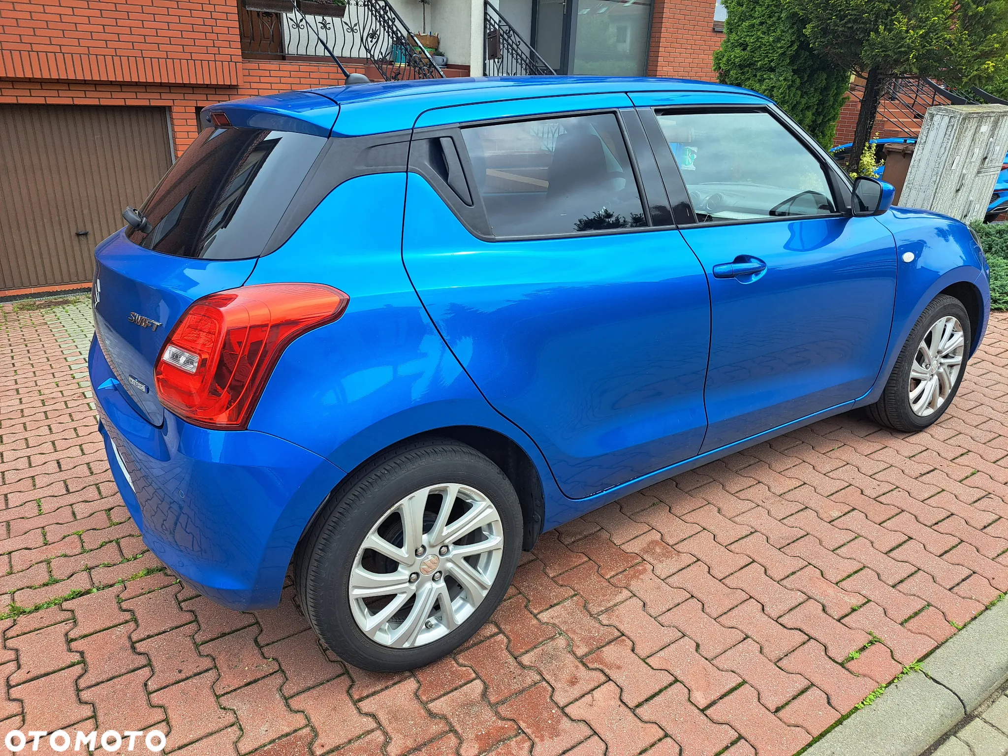Suzuki Swift 1.2 Premium Plus CVT - 11