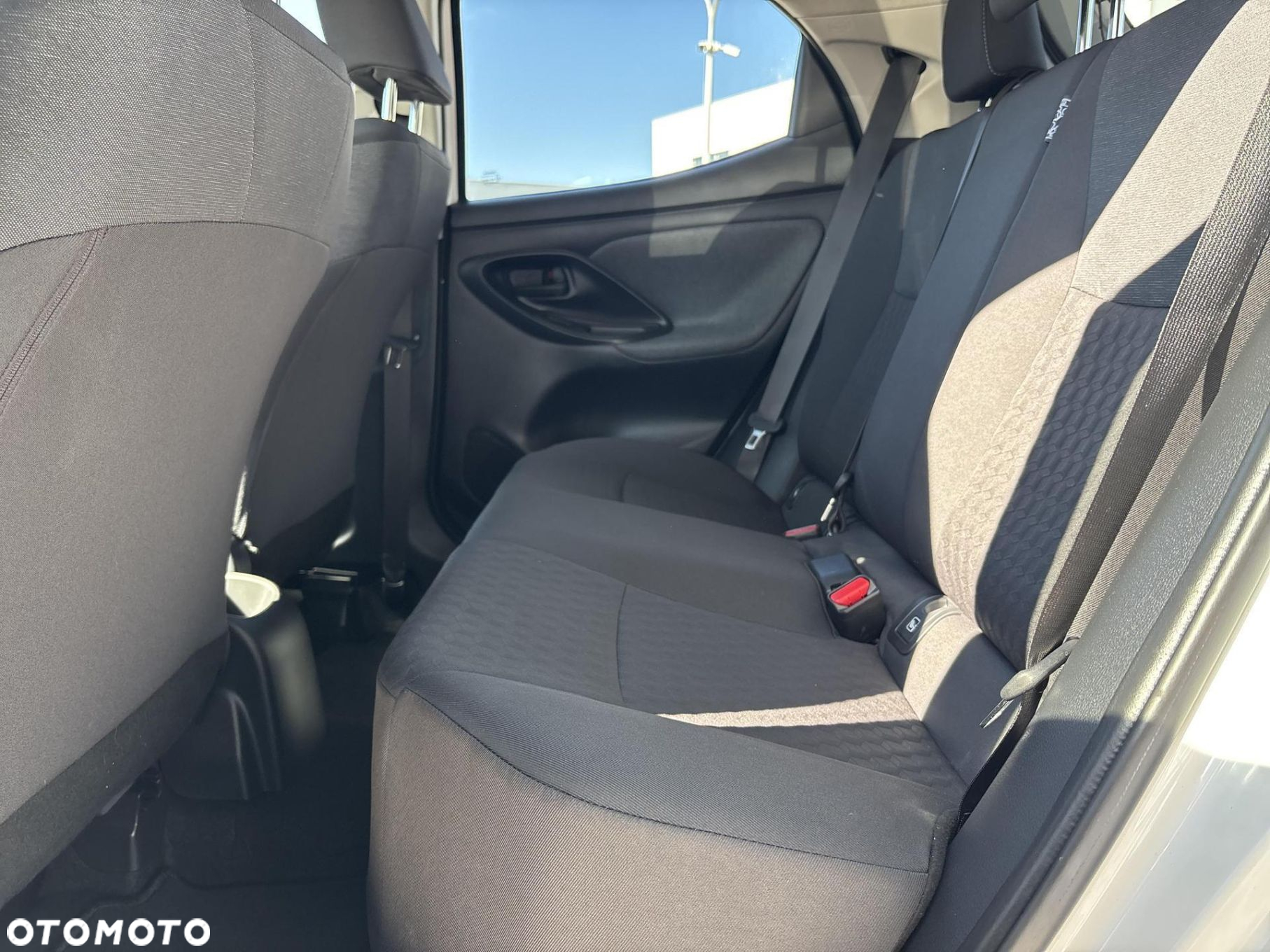 Toyota Yaris - 14