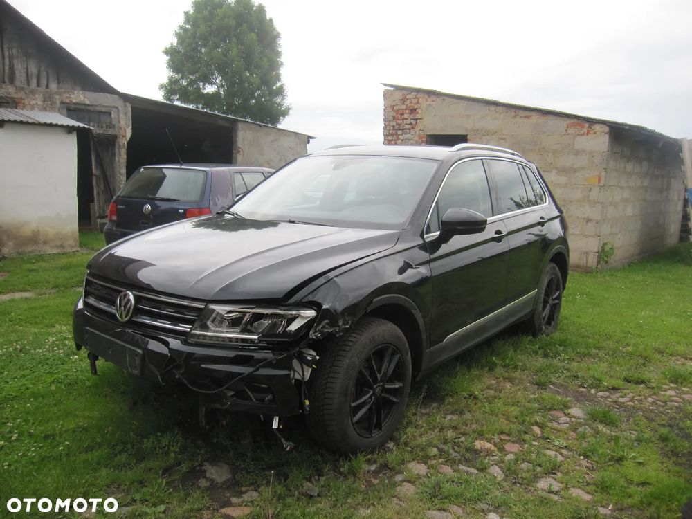 Volkswagen Tiguan 2.0 TSI 4Motion DSG Lounge Track & Style - 4