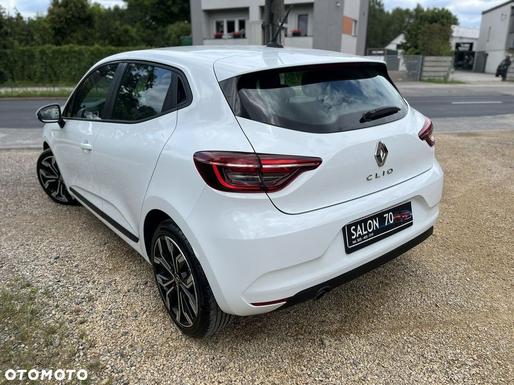 Renault Clio - 10