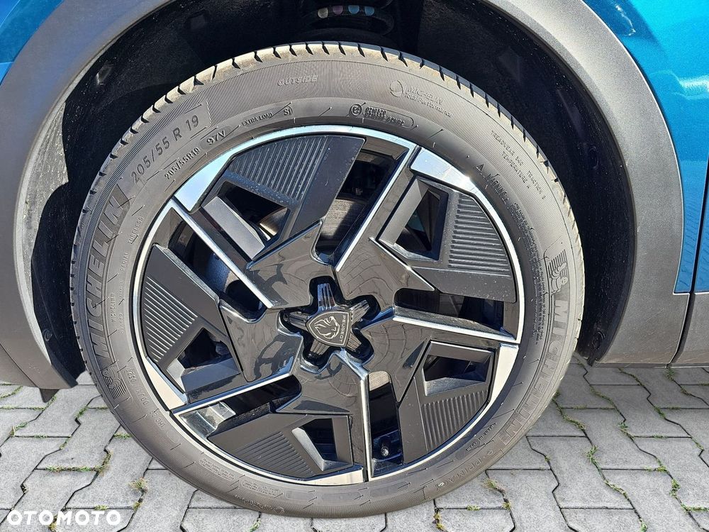 Peugeot 408 - 9