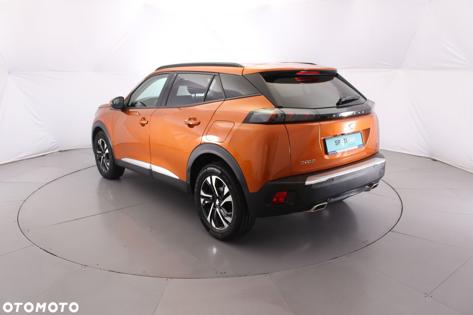 Peugeot 2008 1.2 PureTech Allure S&S EAT8 - 5