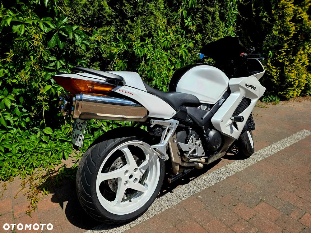 Honda VFR - 5