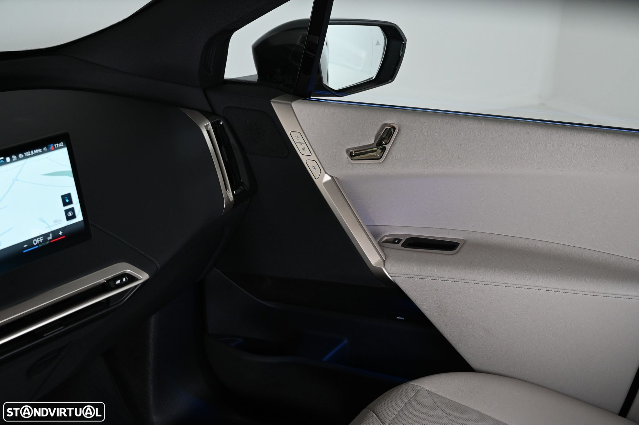 BMW iX xDrive 40 - 16