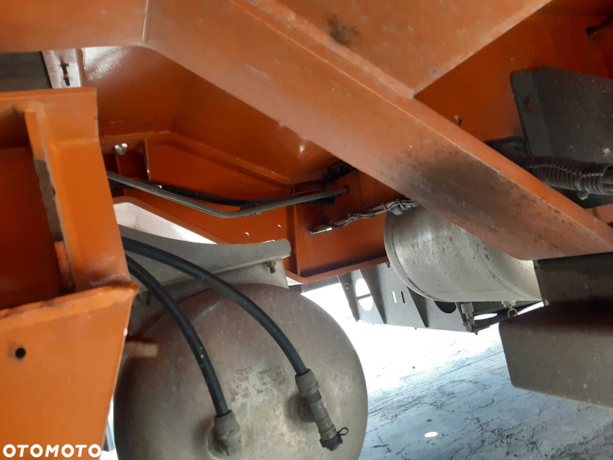 Schwarzmuller T4 2015 4 osiowa przyczepa niskopodwoziowa z Niemiec - 31