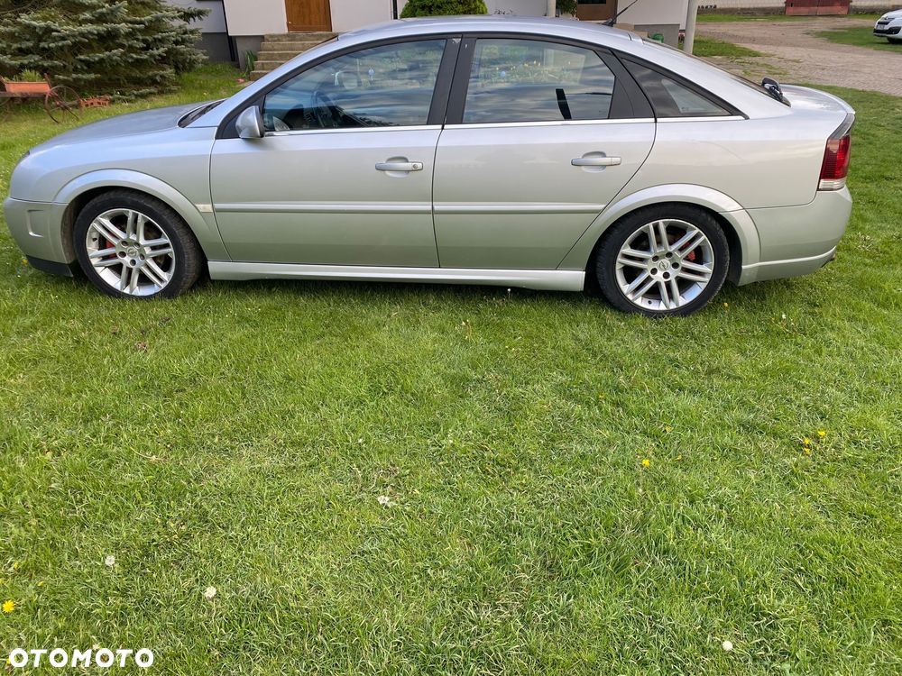 Opel Vectra GTS 2.2 - 11