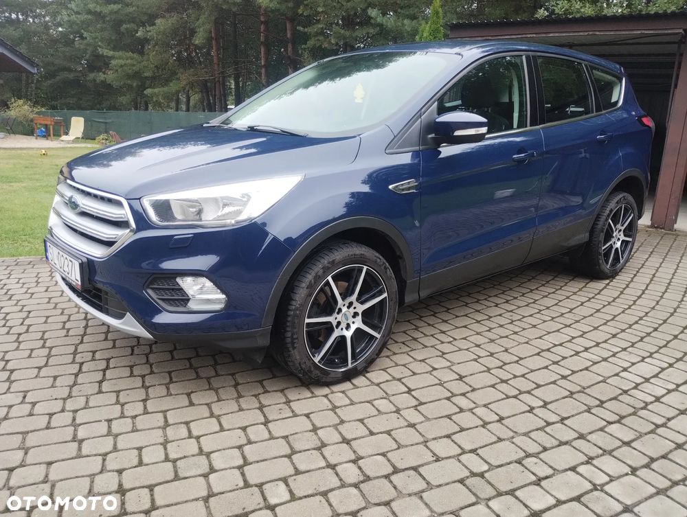 Ford Kuga - 1