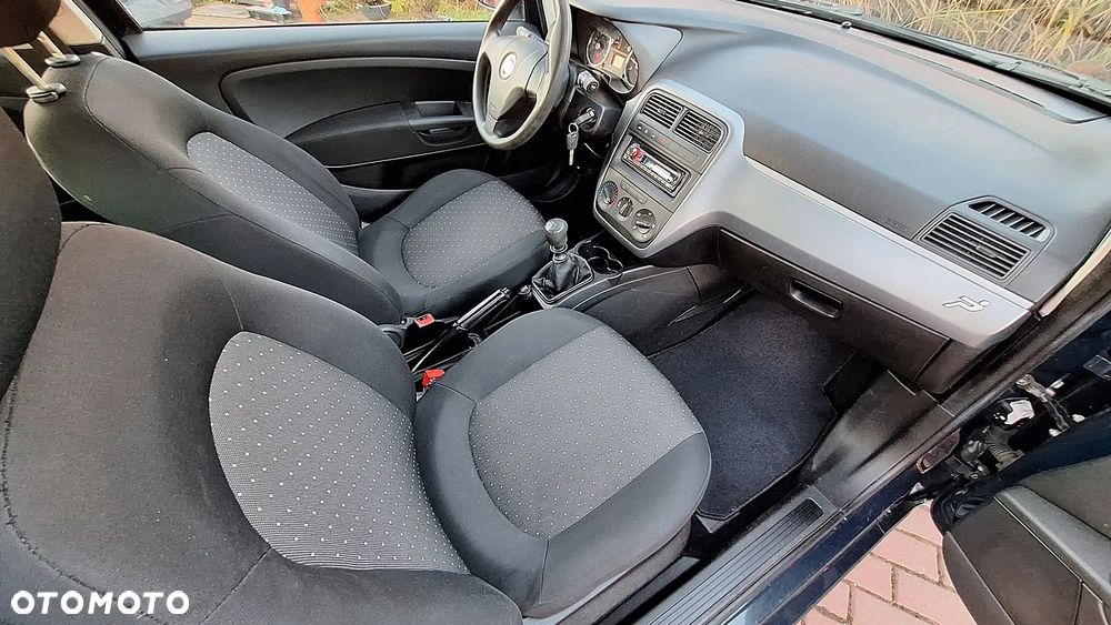 Fiat Grande Punto - 12