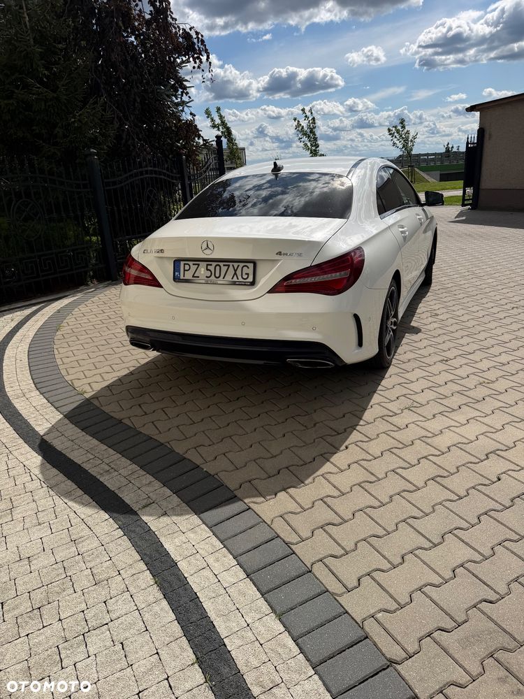 Mercedes-Benz CLA 220 4-Matic - 2