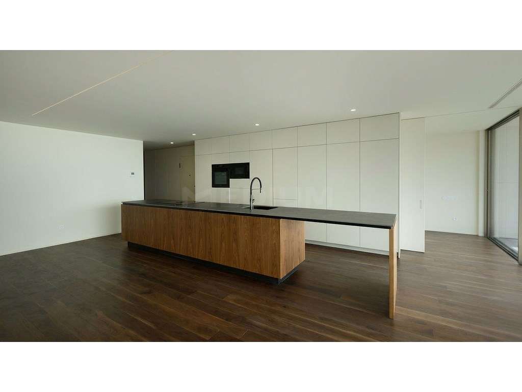 Apartamento T4 - Grande imagem: 4/41