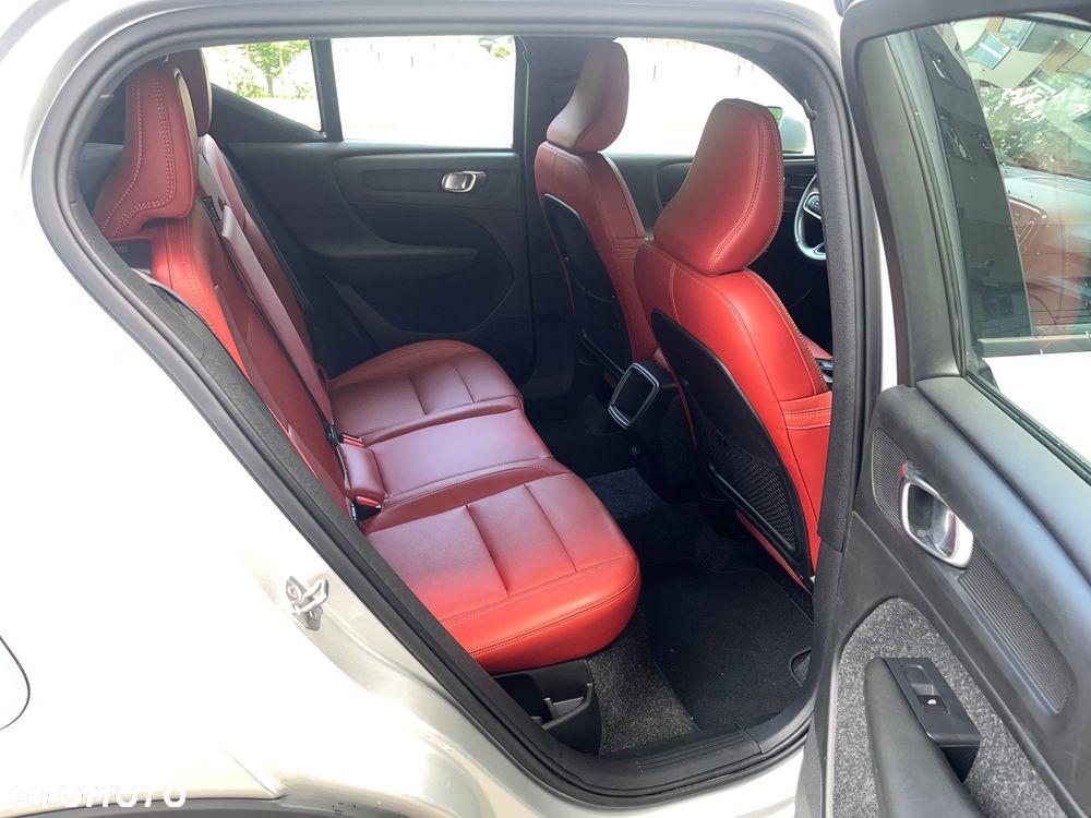 Volvo XC 40 D3 Momentum Pro - 11