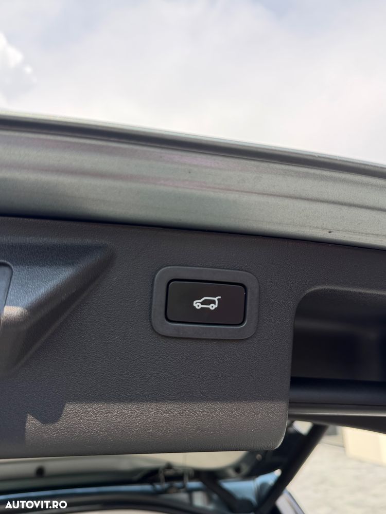 Land Rover Discovery Sport - 16
