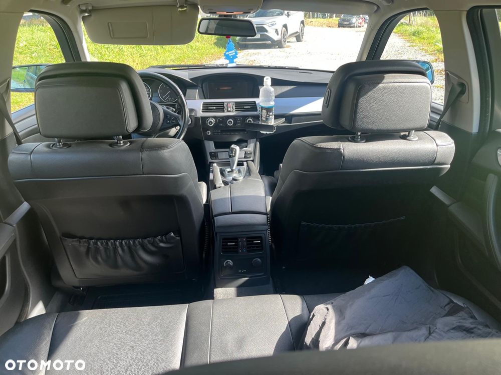 BMW Seria 5 520d - 11