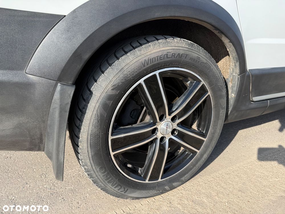 Volvo XC 70 D5 AWD Momentum - 35