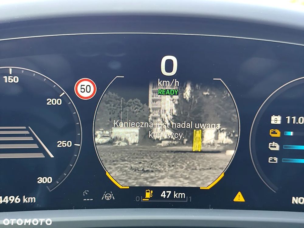 Porsche Taycan Turbo - 35