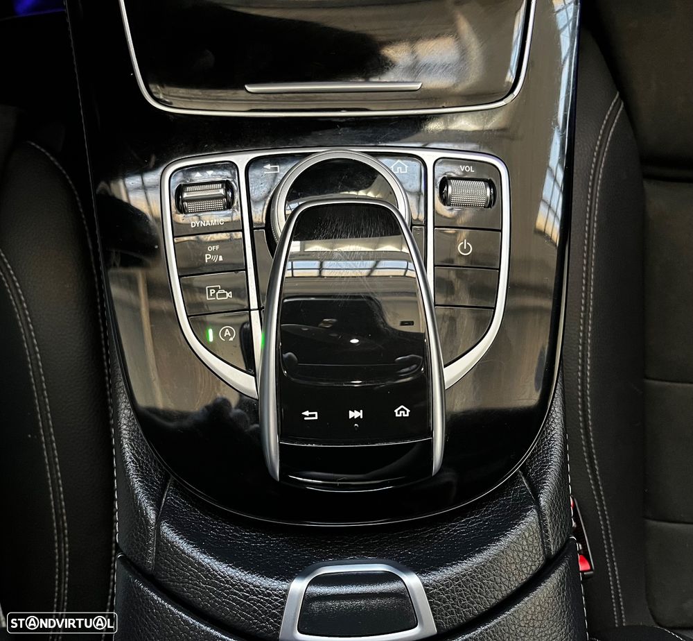 Mercedes-Benz E 220 d AMG - 15