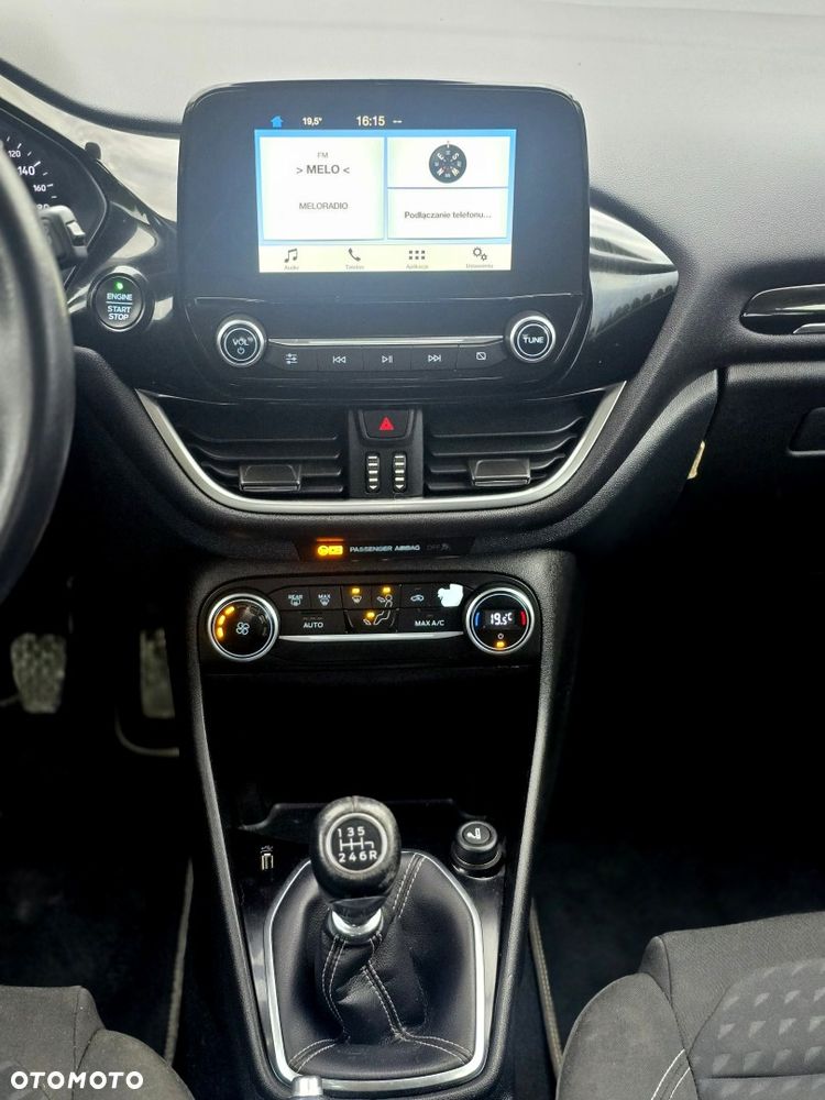 Ford Fiesta 1.0 EcoBoost S&S COOL&CONNECT - 16