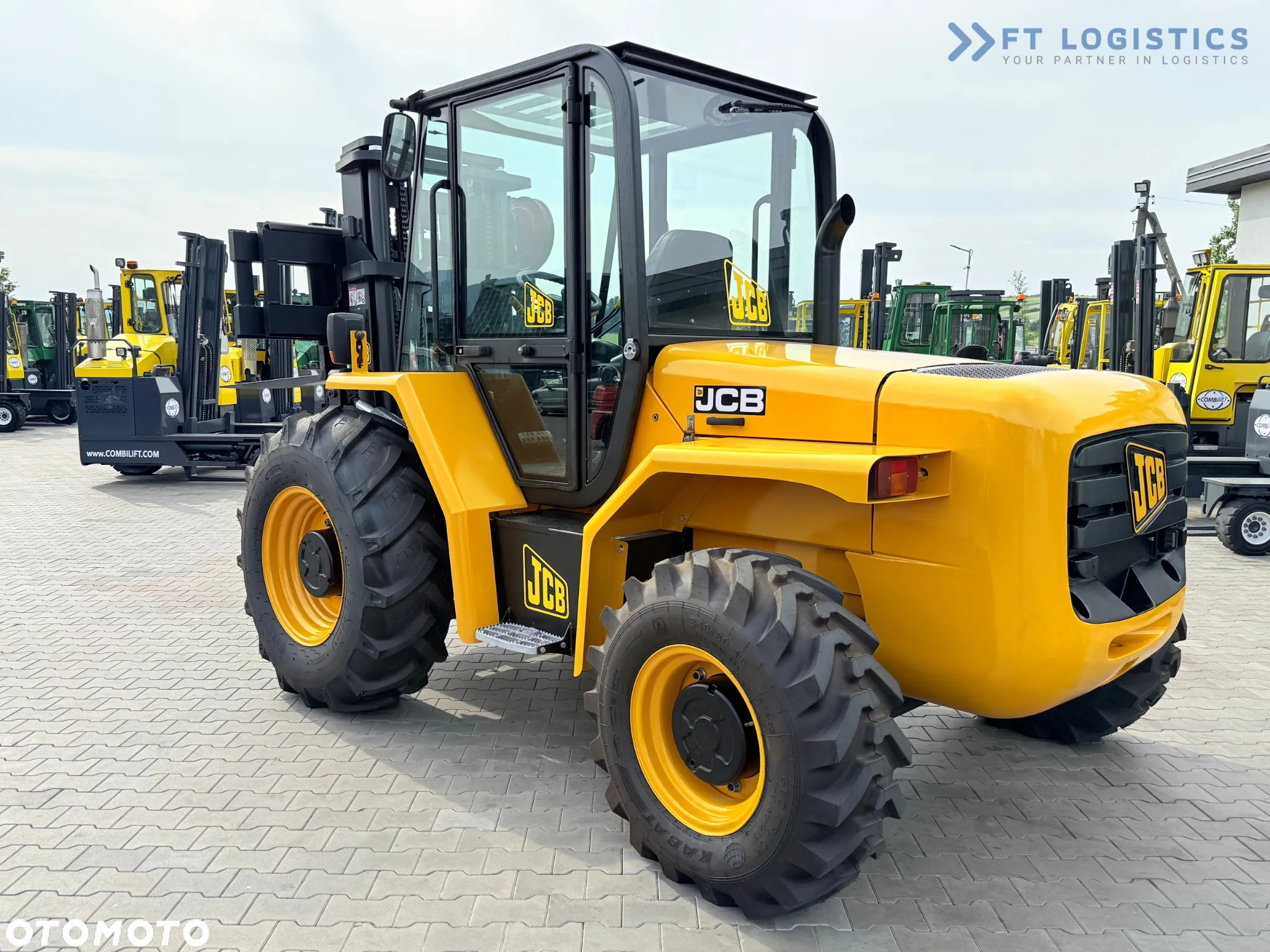 JCB 940 / DIESEL / TRIPLEX 4500MM / POZYCJONER / PRZESÓW WIDEŁ / 4T / NOWE OPONY / JAK NOWY - 23