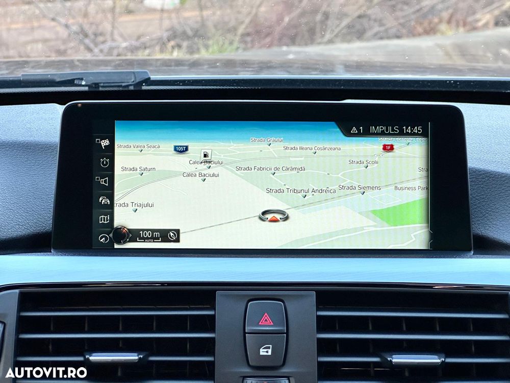 BMW Seria 3 318d Aut. M Sport - 28