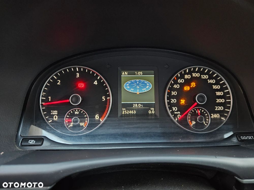 Volkswagen Touran 2.0 TDI Highline - 7
