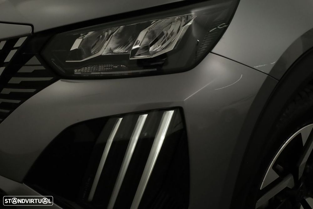 Peugeot 2008 1.2 PureTech Allure - 6