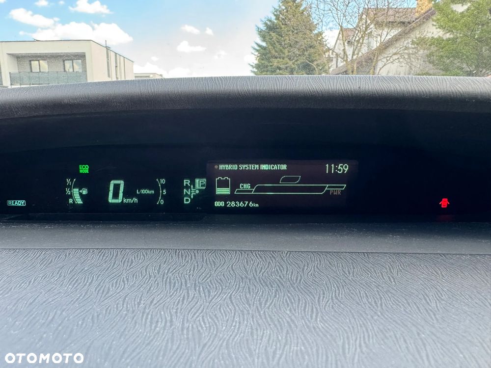 Toyota Prius 1.8 HSD Luna - 9