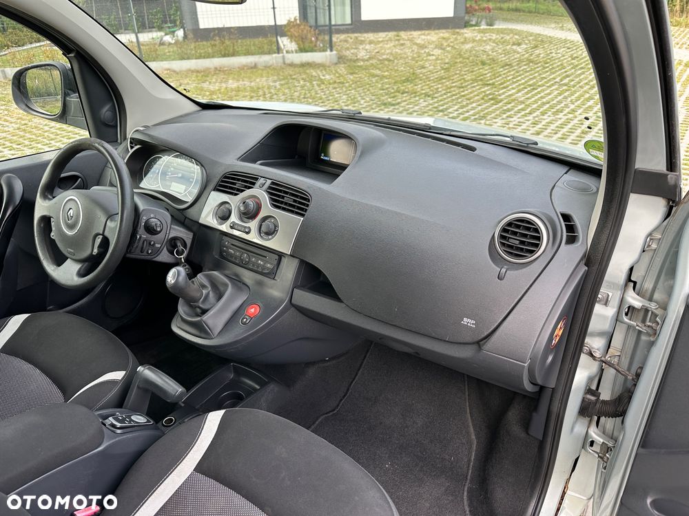 Renault Kangoo 1.6 16V Privilege - 17