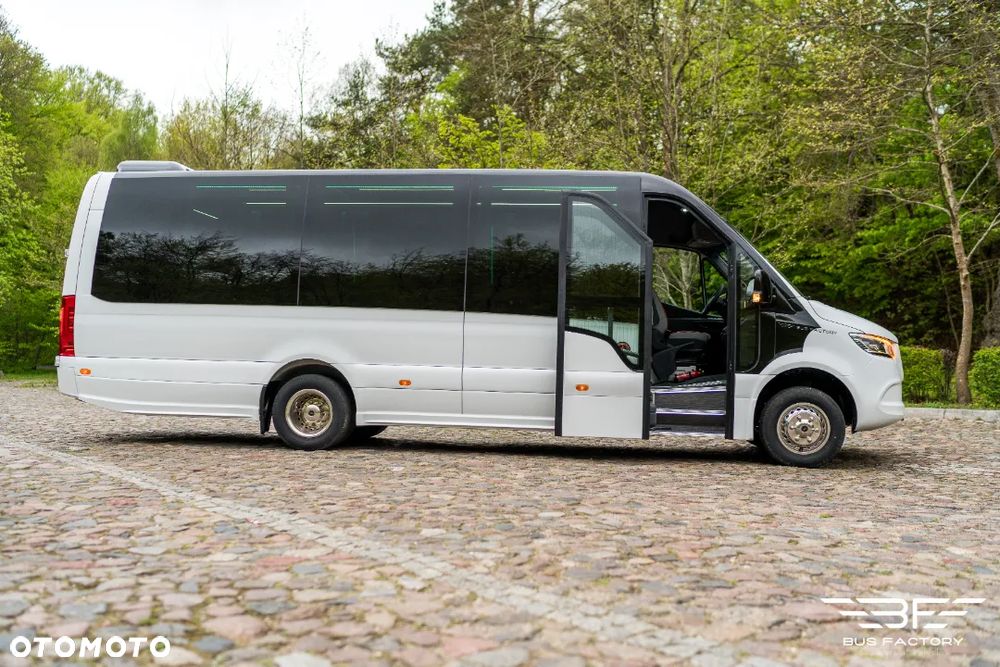 Mercedes-Benz Sprinter 519 BUS FACTORY Panoramiczny dach SKYLITE - 8