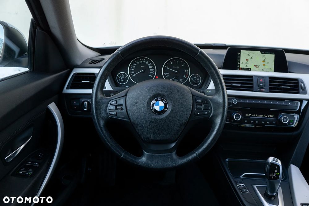 BMW 3GT 318d - 22