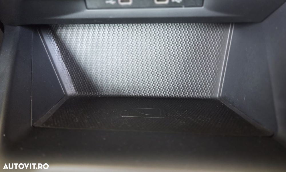 Volkswagen Golf 2.0 TDI Life - 34