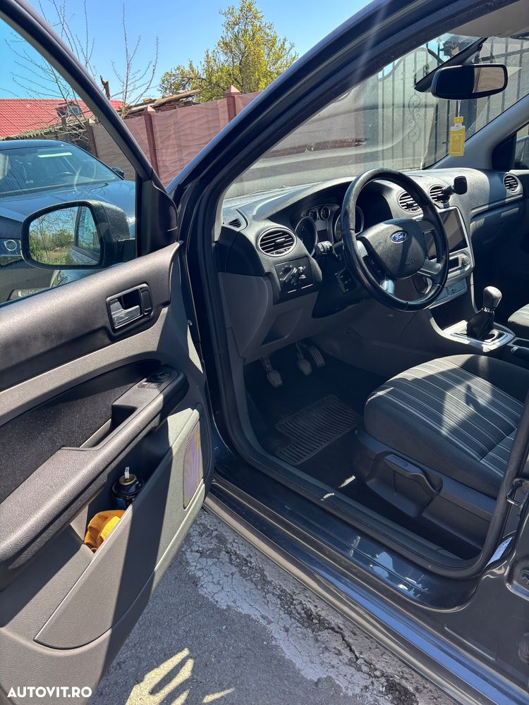 Ford Focus 1.6 TDCI Trend - 10