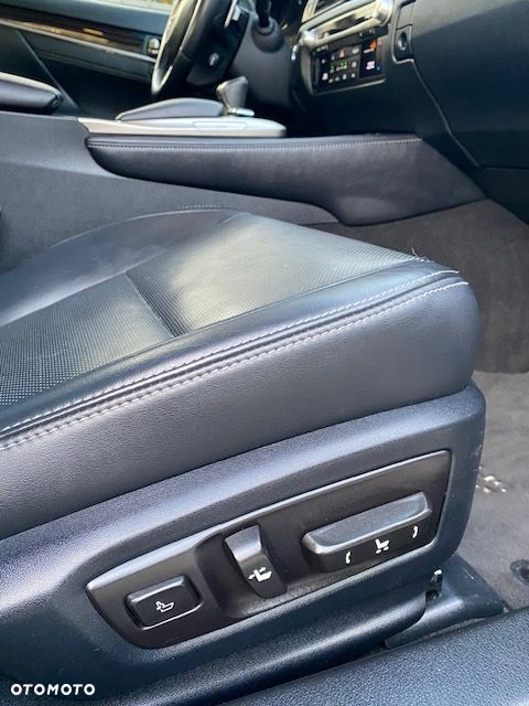Lexus GS 200t / 300 Elegance - 31