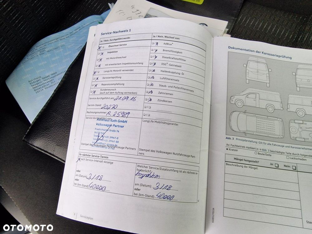 Volkswagen Multivan - 32