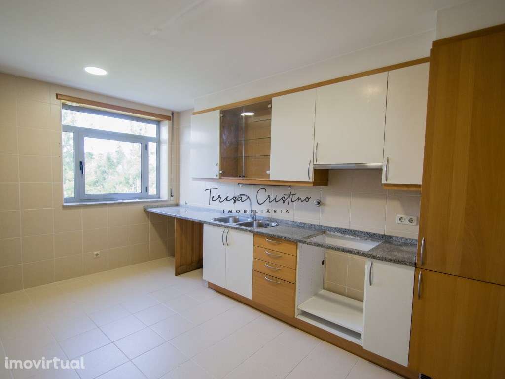 Apartamento T3 com Garagem Fechada e Elevador Arca, Ponte de Lima - Grande imagem: 5/28