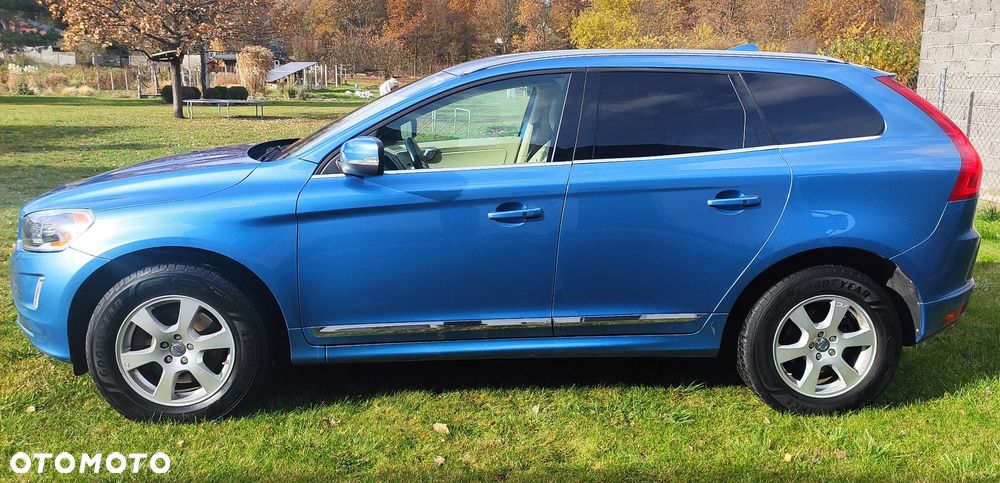 Volvo XC 60 - 4