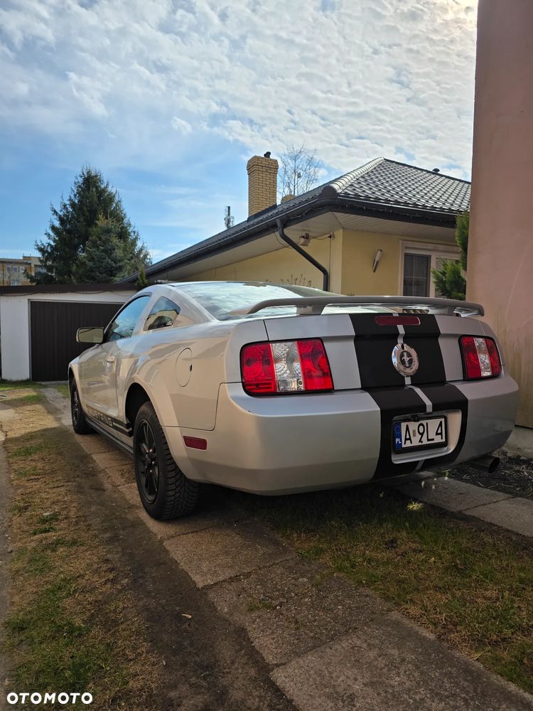 Ford Mustang - 7
