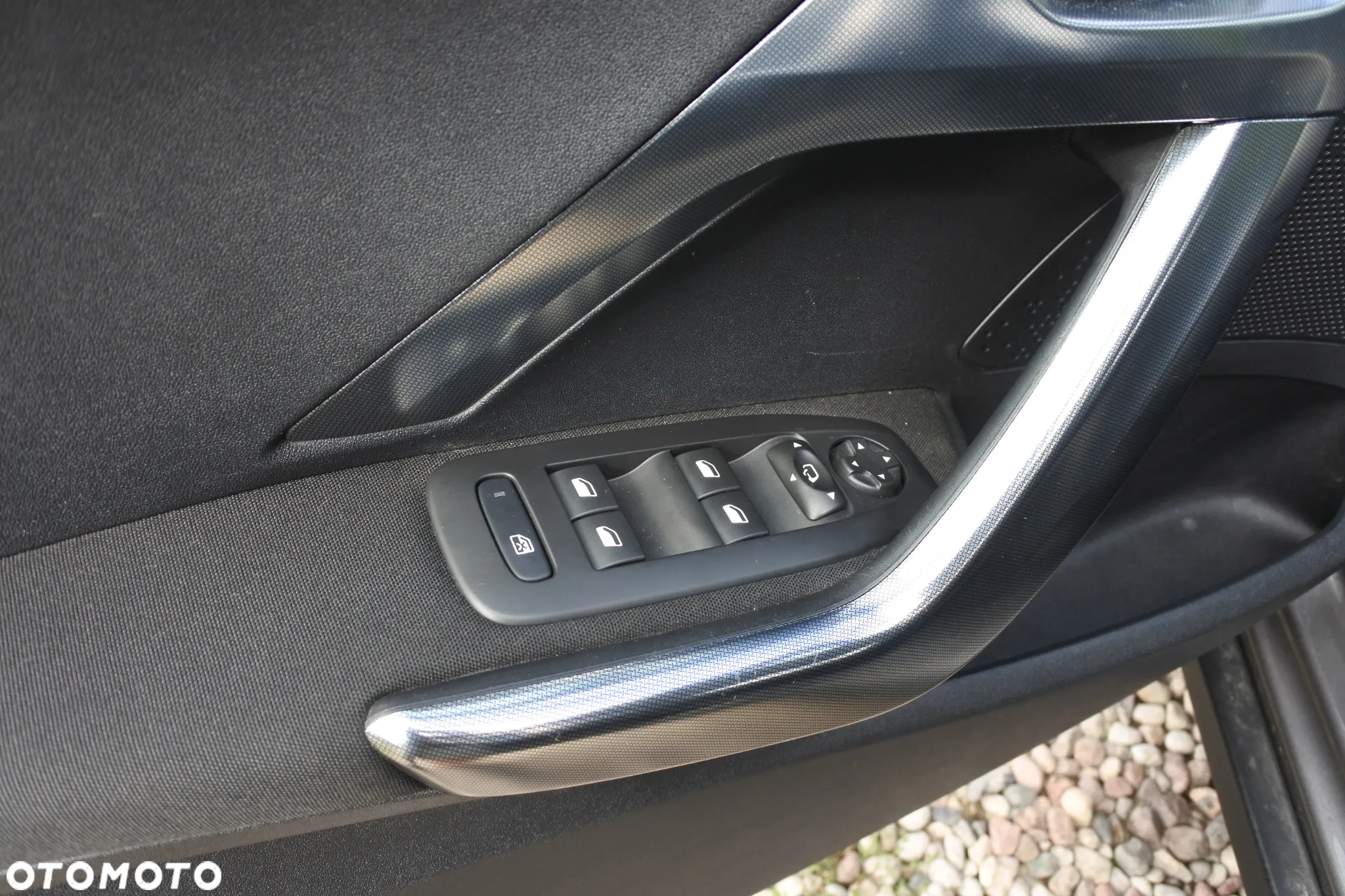 Peugeot 2008 PureTech 110 Stop&Start Allure - 20
