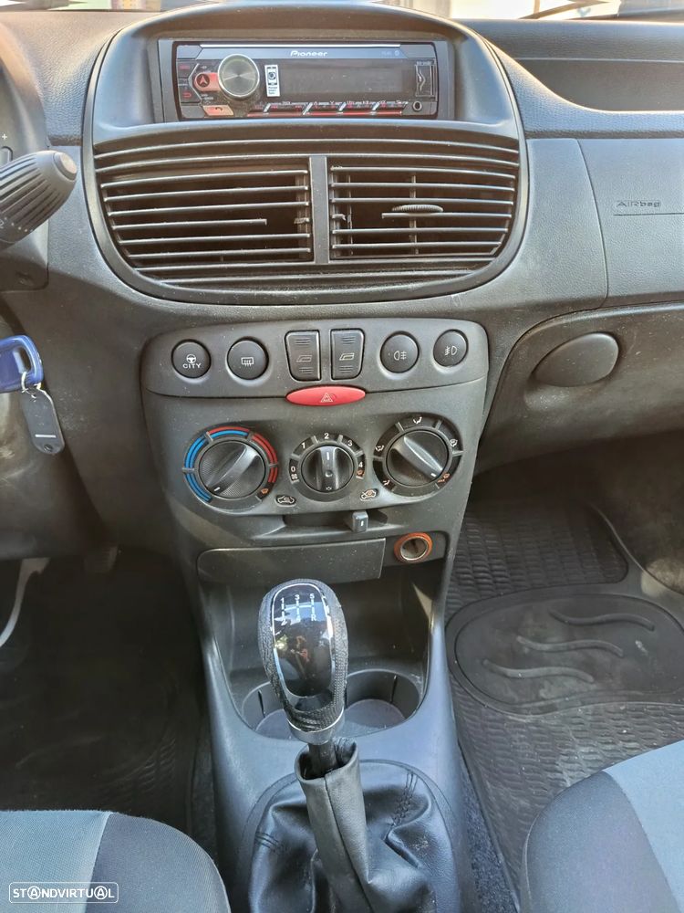 Fiat Punto - 8