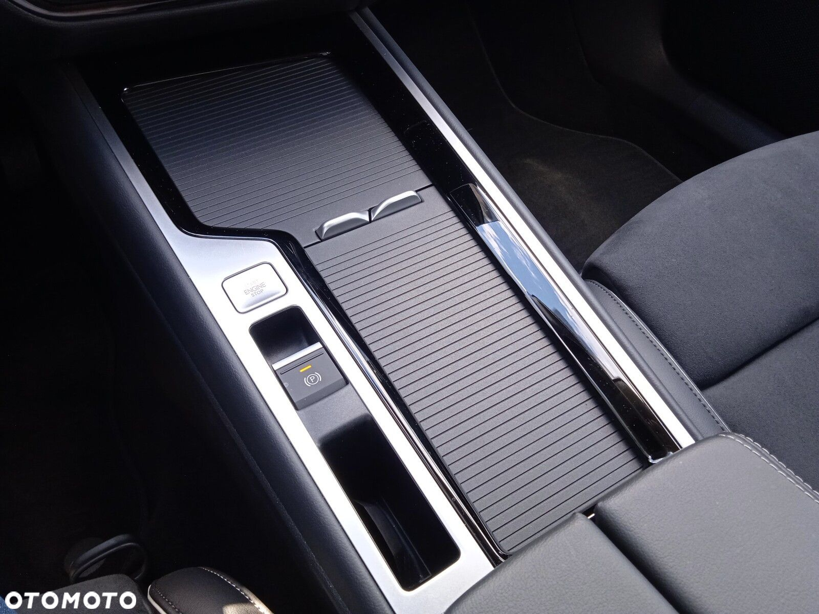 Volkswagen Passat 1.5 TSI EVO Elegance DSG - 26