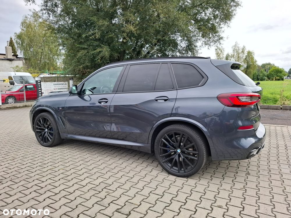 BMW X5 M M50d - 10
