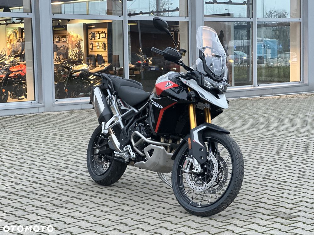 Triumph Tiger - 2