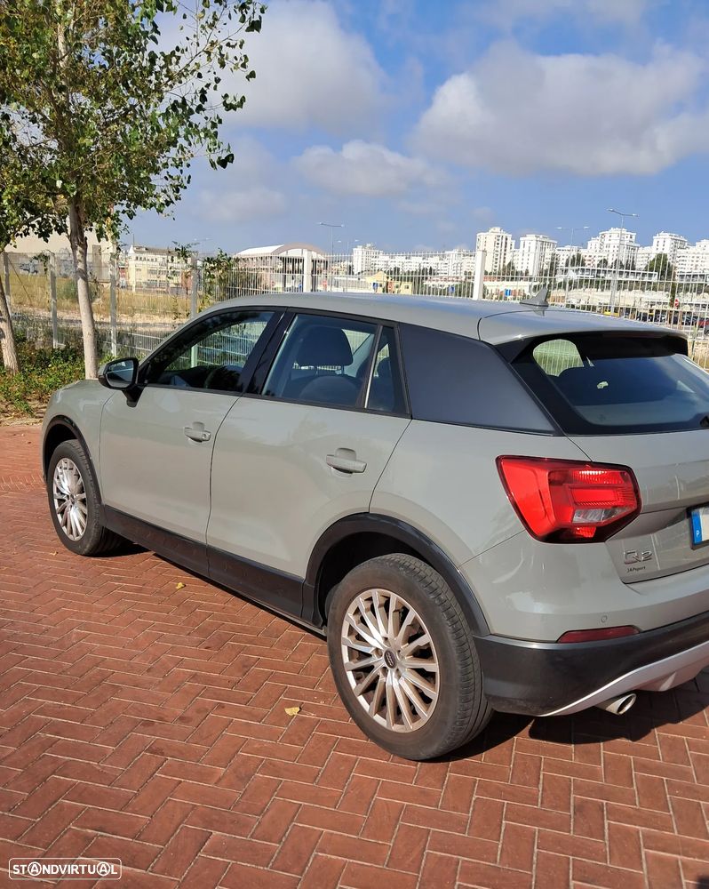 Audi Q2 1.6 TDI Design - 9