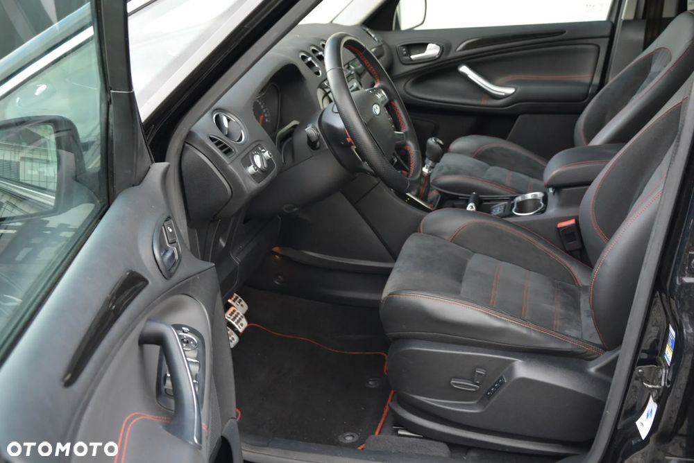 Ford S-Max 2.0 TDCi DPF Titanium X - 27